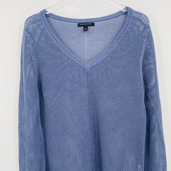 Banana Republic Size Medium Dusty Blue Open Knit V Neck Long Sleeve Sweater Top - Picture 2 of 9